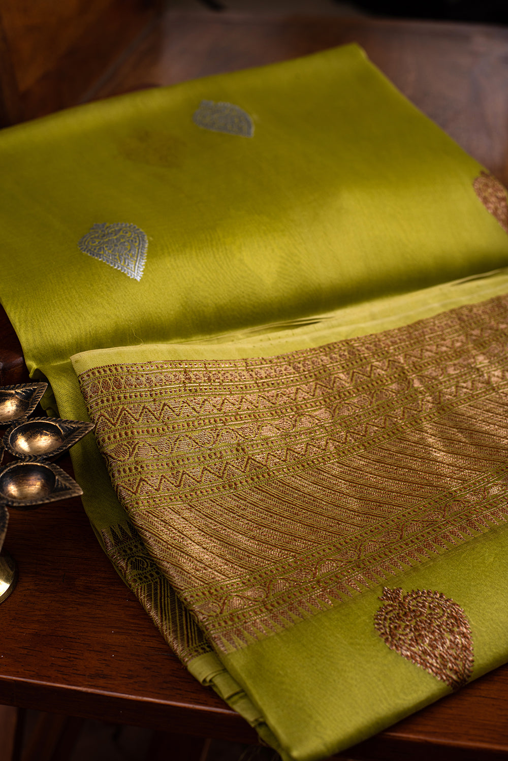 Leaf Green Organza Benarasi