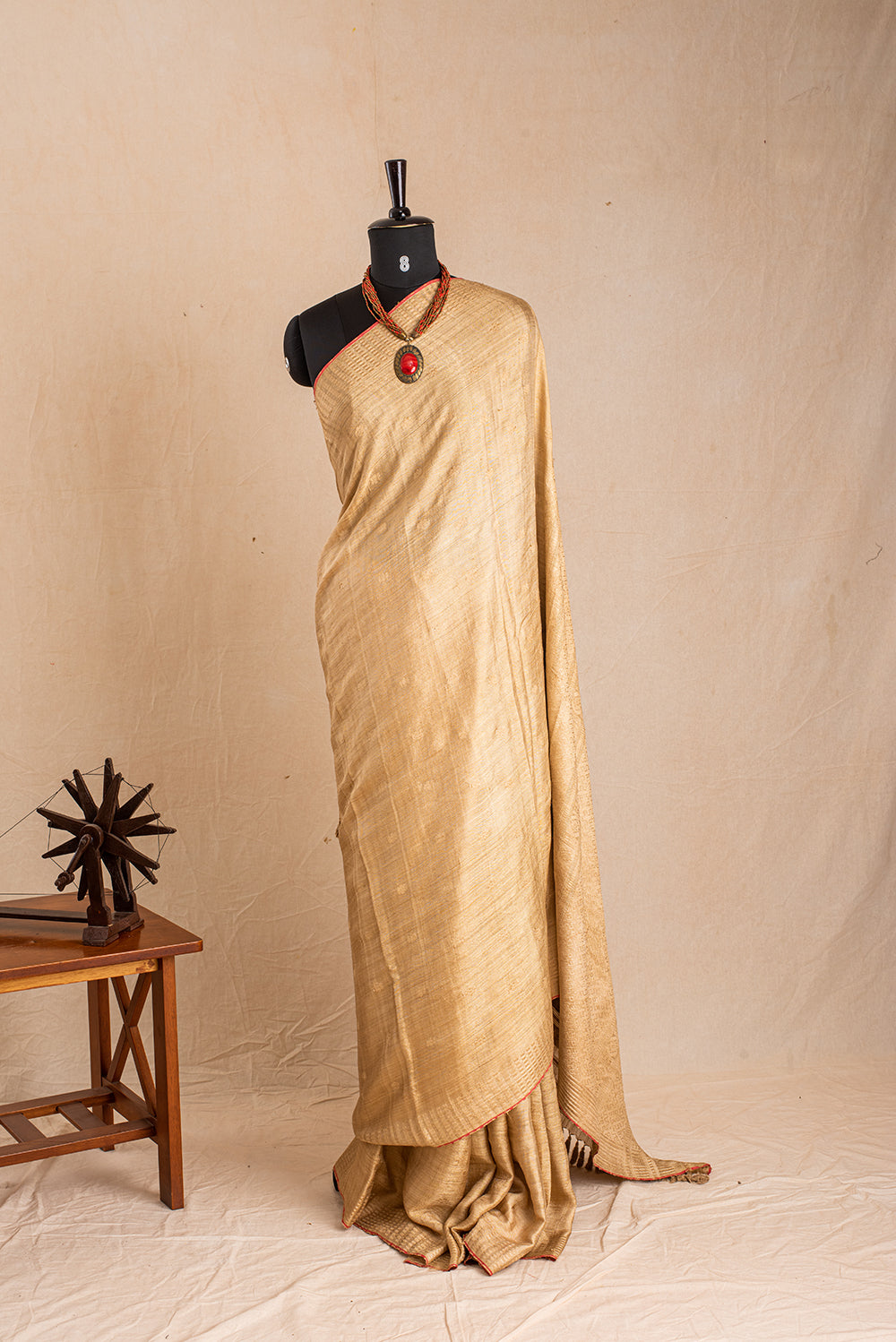 Beige Mulberry with Butta